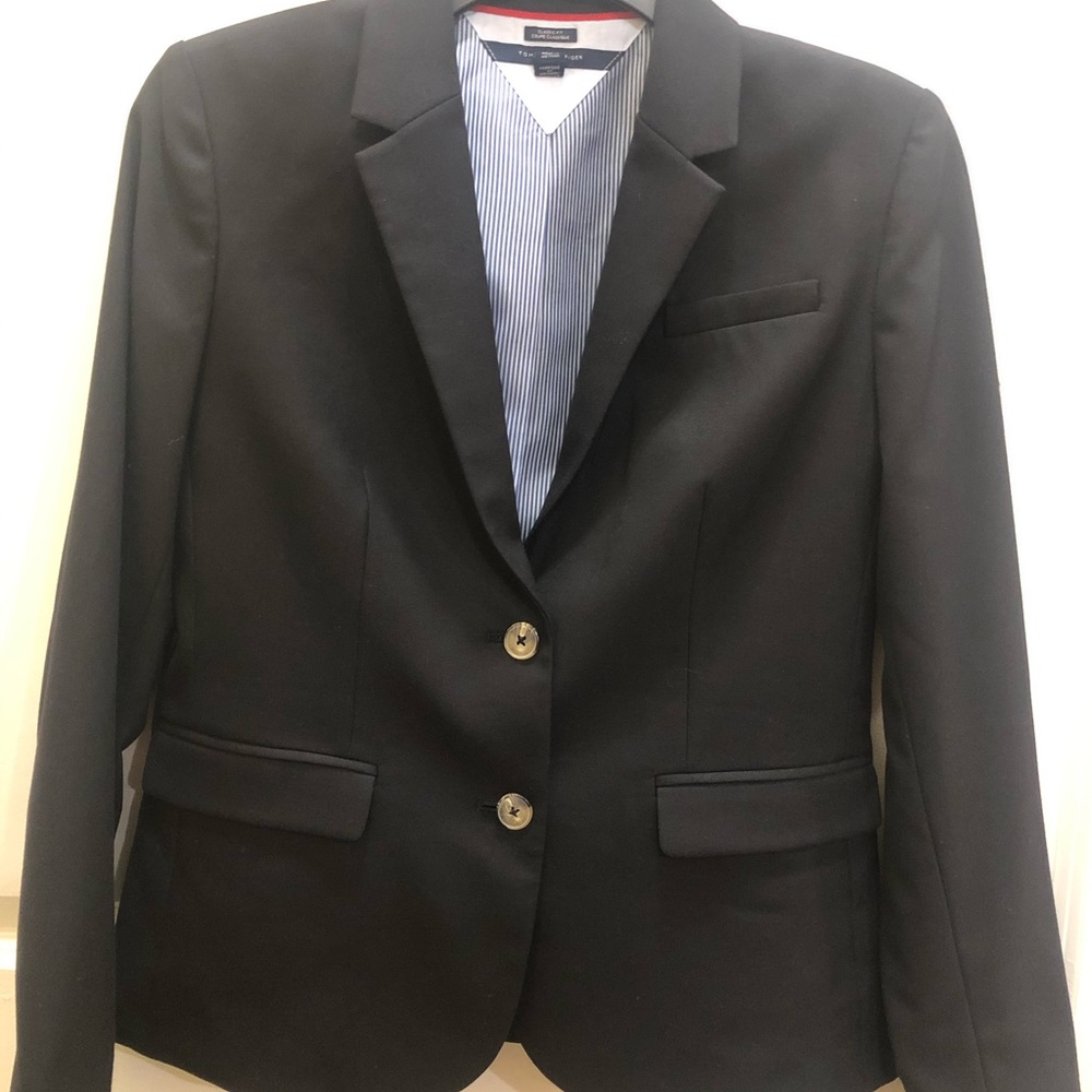 Tommy Hilfiger - Women’s Black Suit Jacket Size 4